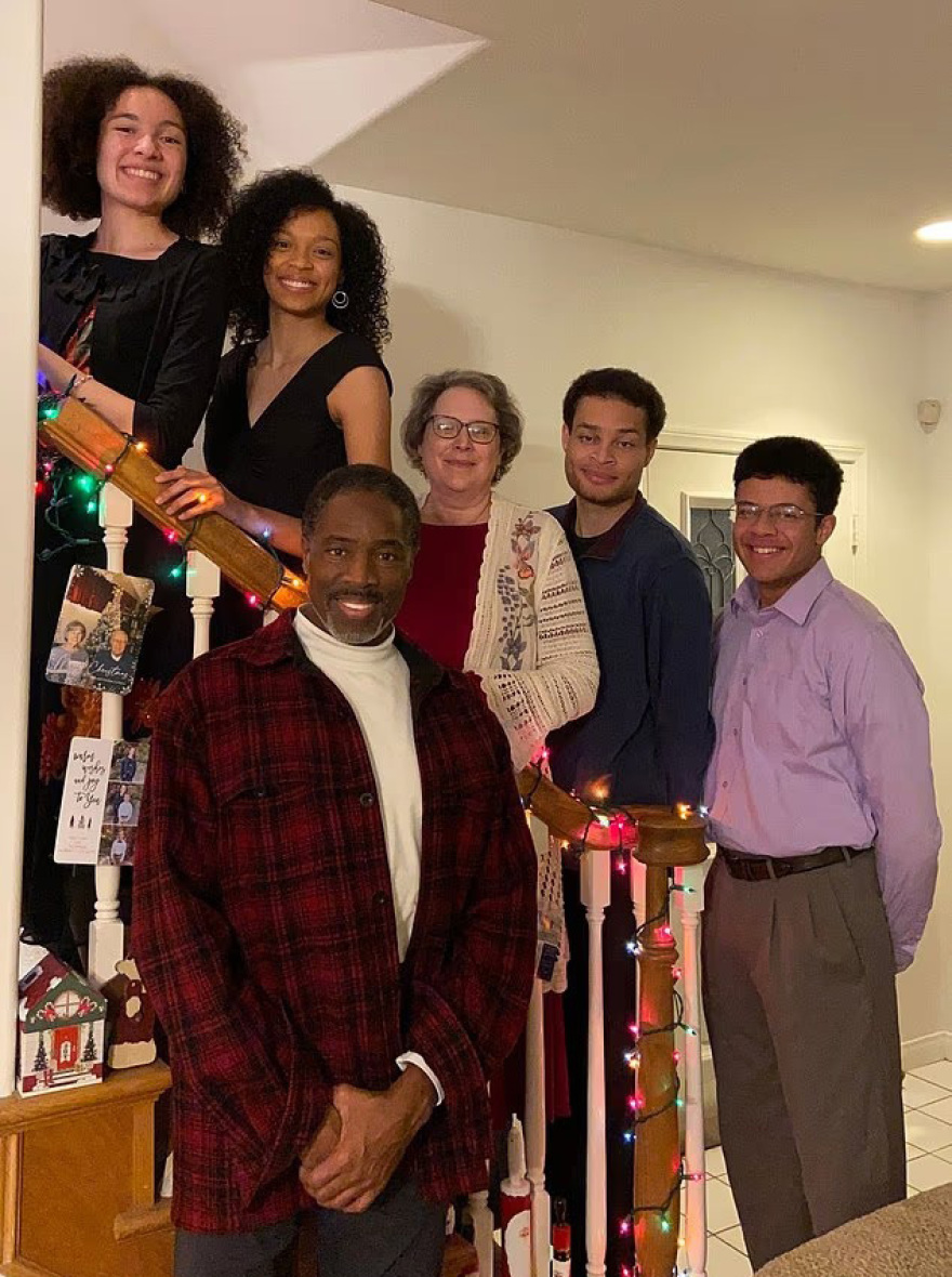 &laquo;&Delta;ά&sigma;&kappa;&alpha;&lambda;&omicron;&sigmaf; &tau;&omicron;&upsilon; &mu;ή&nu;&alpha;&raquo;, &delta;&eta;&mu;&iota;&omicron;&upsilon;&rho;&gamma;ό&sigmaf; videogames &kappa;&alpha;&iota; &upsilon;&pi;&omicron;&sigma;&tau;&eta;&rho;&iota;&kappa;&tau;ή&sigmaf; &tau;&eta;&sigmaf; &Kappa;ά&mu;&alpha;&lambda;&alpha;: &Tau;&iota; &xi;έ&rho;&omicron;&upsilon;&mu;&epsilon; &gamma;&iota;&alpha; &tau;&omicron;&nu; 31&chi;&rho;&omicron;&nu;&omicron; &pi;&omicron;&upsilon; ά&nu;&omicron;&iota;&xi;&epsilon; &pi;&upsilon;&rho; &sigma;&tau;&eta; &delta;&epsilon;&xi;ί&omega;&sigma;&eta; &mu;&epsilon; &tau;&omicron;&nu; &Tau;&rho;&alpha;&mu;&pi;