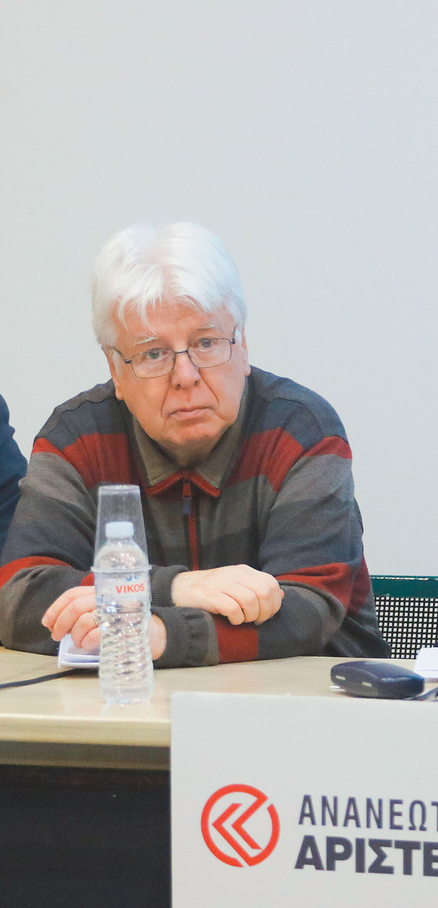 Αρχίζει το ματς στην Κεντροαριστερά, μέσα στον Μάιο τα κόμματα Τσίπρα και Καρυστιανού