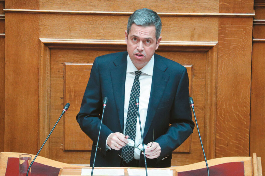 Αρχίζει το ματς στην Κεντροαριστερά, μέσα στον Μάιο τα κόμματα Τσίπρα και Καρυστιανού