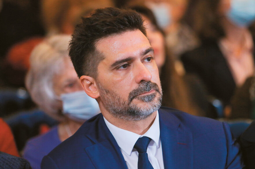 Αρχίζει το ματς στην Κεντροαριστερά, μέσα στον Μάιο τα κόμματα Τσίπρα και Καρυστιανού