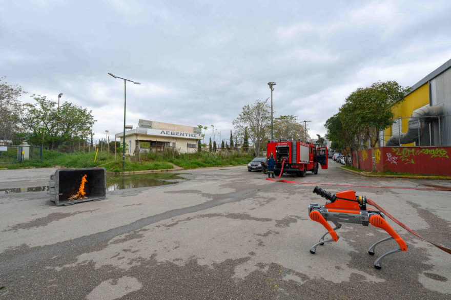 Η KIEFER στην InterAigis 2026: Παρουσιάστηκε το πρώτο τετράποδο πυροσβεστικό ρομπότ στην Ελλάδα  