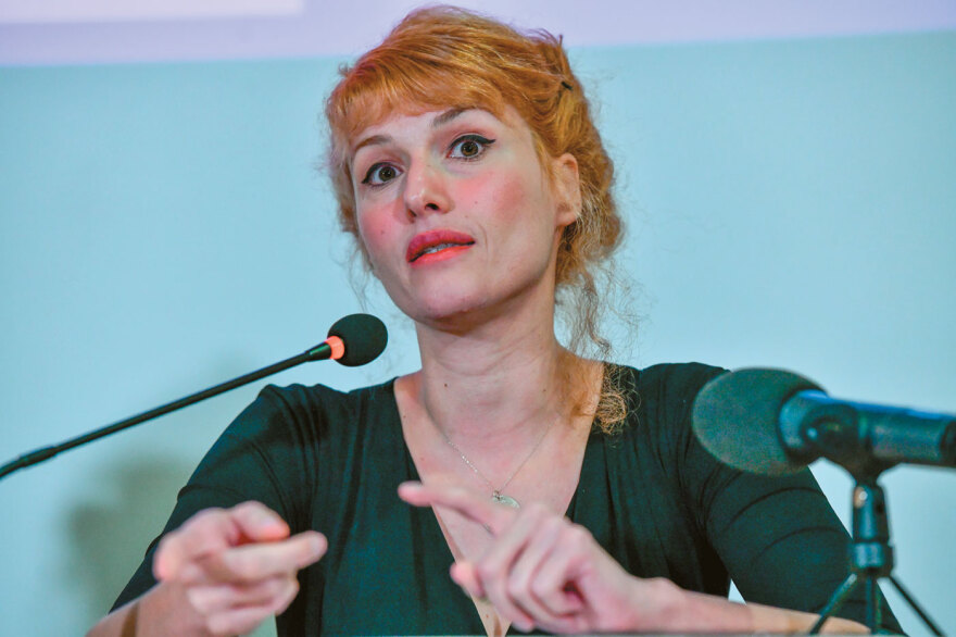 Αρχίζει το ματς στην Κεντροαριστερά, μέσα στον Μάιο τα κόμματα Τσίπρα και Καρυστιανού