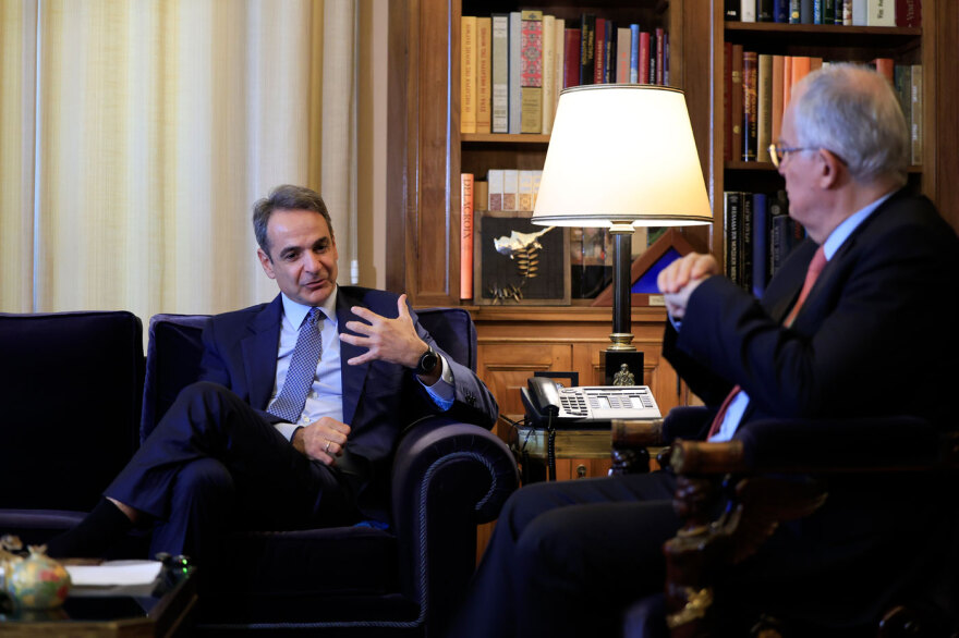 Μητσοτάκης σε Τασούλα: «H κυβέρνηση έχει κάνει το καλύτερο για να στηρίξει τα ελληνικά νοικοκυριά»