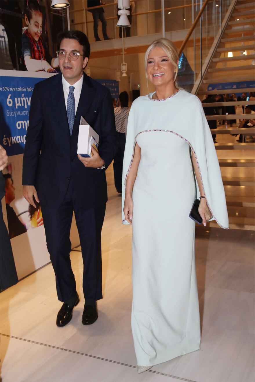 Δείτε φωτογραφίες: Η πρώτη επίσημη, κοινή δημόσια εμφάνιση της Φαίης Σκορδά με τον σύντροφό της, Αλέξανδρο Αθανασιάδη