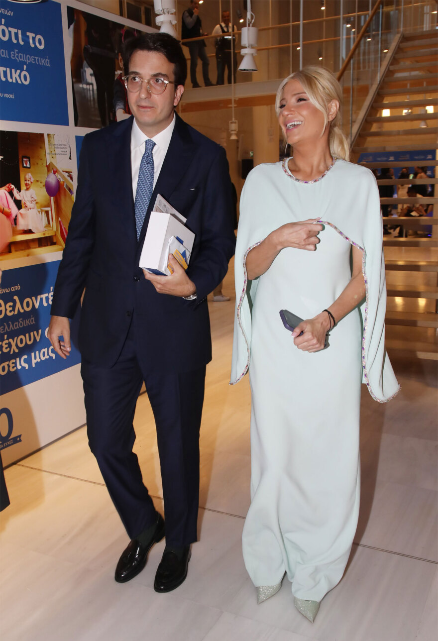 Δείτε φωτογραφίες: Η πρώτη επίσημη, κοινή δημόσια εμφάνιση της Φαίης Σκορδά με τον σύντροφό της, Αλέξανδρο Αθανασιάδη