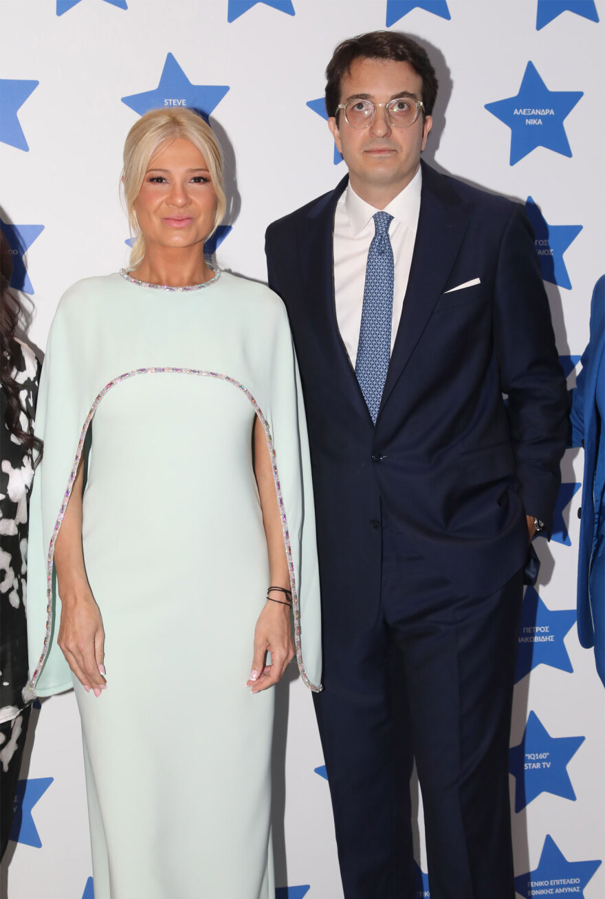 Δείτε φωτογραφίες: Η πρώτη επίσημη, κοινή δημόσια εμφάνιση της Φαίης Σκορδά με τον σύντροφό της, Αλέξανδρο Αθανασιάδη