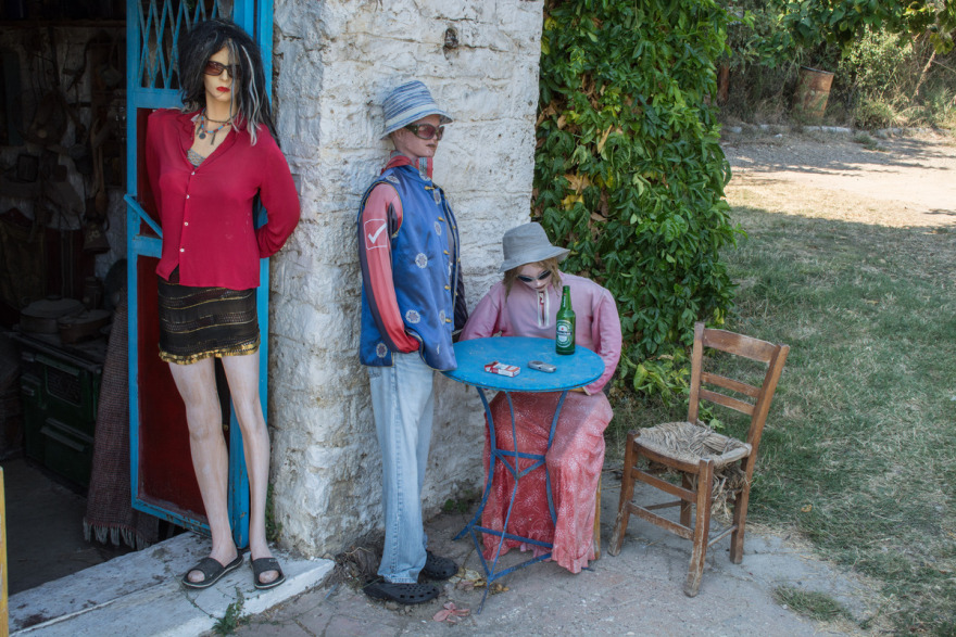 Το «χωριό» της Ελλάδας που κατοικούν μόνο... κούκλες