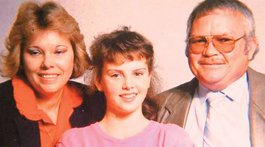 Από την τραγωδία στο Όσκαρ: Σαρλίζ Θέρον - Η σκληρή παιδική ηλικία που διαμόρφωσε μία σταρ