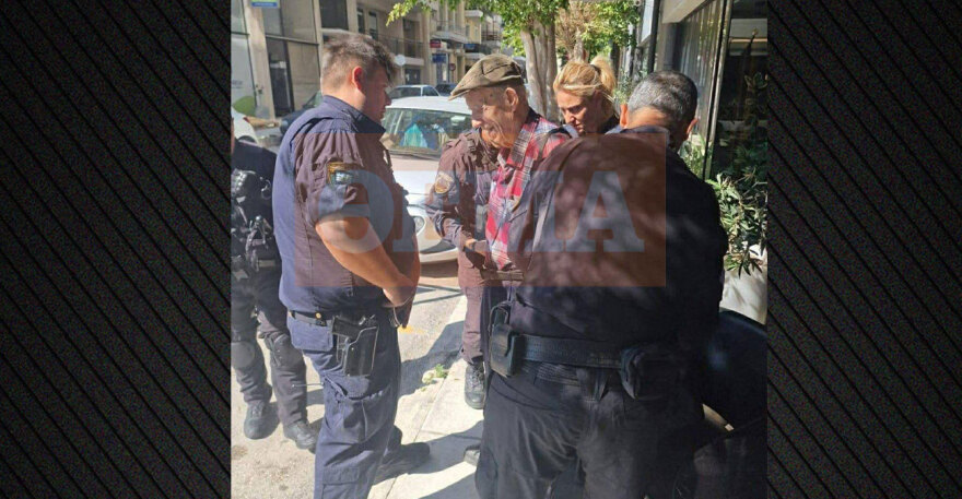 Τον αναζητούσαν στα Πατήσια, είχε φτάσει στην Πάτρα και θα έφευγε για Στρασβούργο: Το κυνηγητό του 89χρονου πιστολέρο που «λύσσαξε και δάγκωσε»