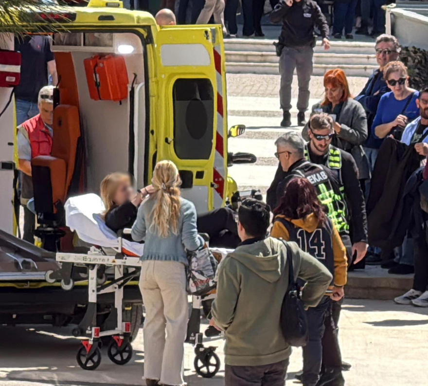 89χρονος πυροβόλησε υπάλληλο στον ΕΦΚΑ του Κεραμεικού - Μετά άνοιξε πυρ και στο Εφετείο, ακόμη 4 τραυματίες
