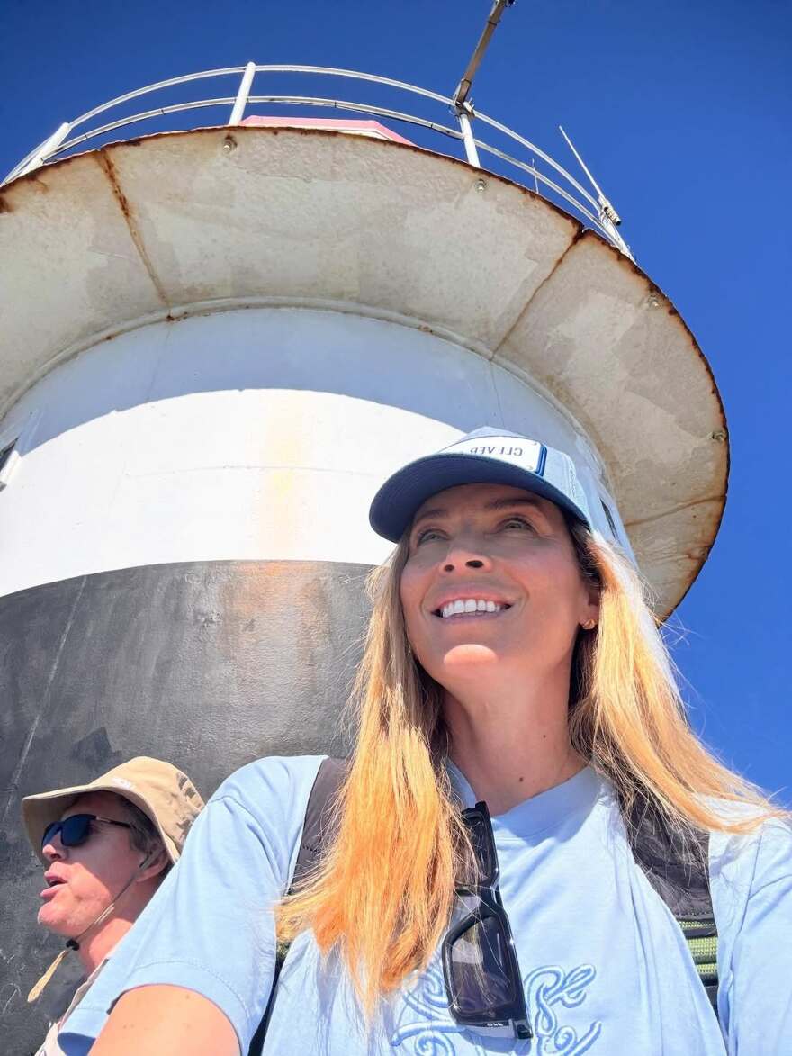 Η Μαριέττα Χρουσαλά πόζαρε με μαγιό στο Κέιπ Τάουν
