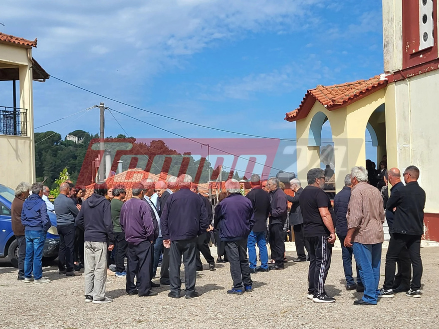 Με λευκά μπαλόνια το τελευταίο «αντίο» στον 13χρονο Κωνσταντίνο που σκοτώθηκε με πατίνι
