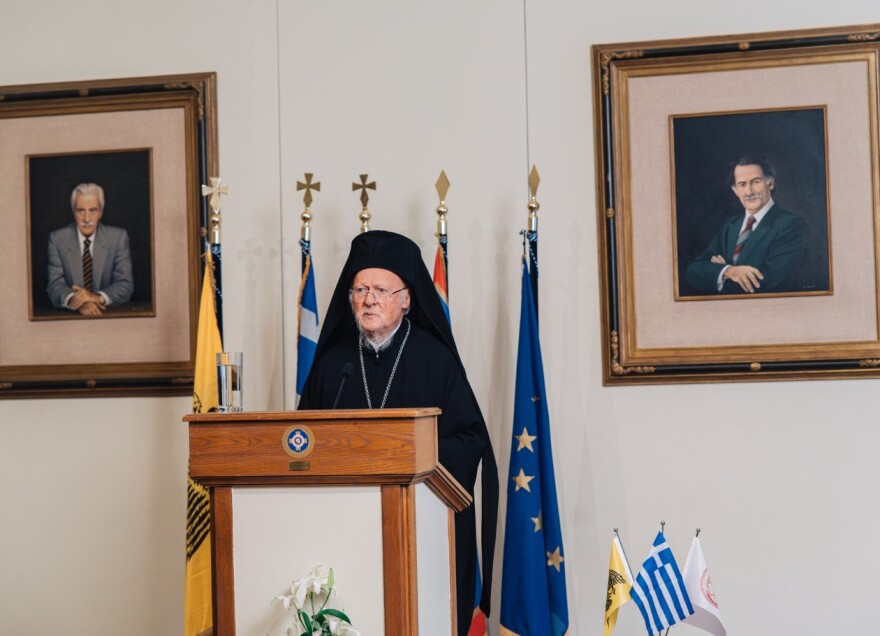 Τον Πατριάρχη Βαρθολομαίο τίμησε ο Δήμος Αθηναίων με το μετάλλιο για την Προστασία της Περιβαλλοντικής Κληρονομιάς, φωτογραφίες