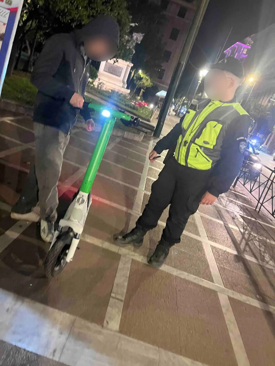 Στο στόχαστρο της Τροχαίας τα ηλεκτρικά πατίνια, ένας στους τρεις οδηγούς με παράβαση στην Αττική 