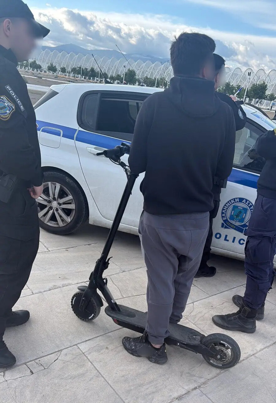Στο στόχαστρο της Τροχαίας τα ηλεκτρικά πατίνια, ένας στους τρεις οδηγούς με παράβαση στην Αττική 