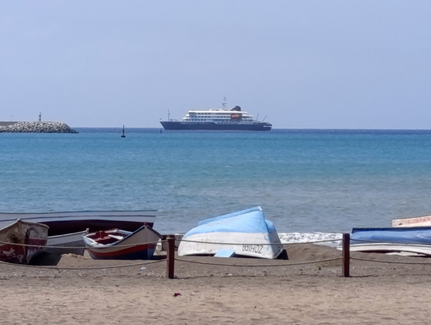 Πώς μία ονειρεμένη κρουαζιέρα μετατράπηκε σε εφιάλτη χανταϊού με νεκρούς και δεκάδες εγκλωβισμένους