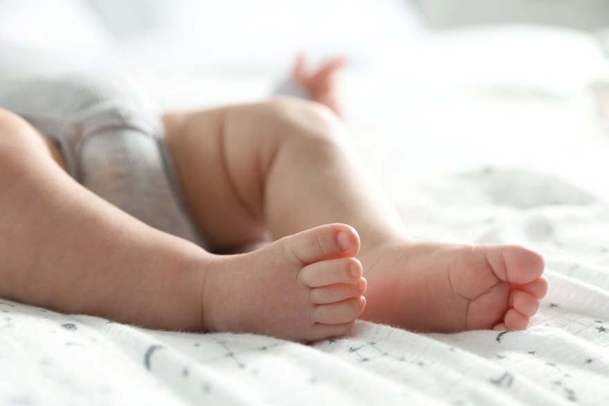 Βρετανία: Πάνω από 500 μητέρες και βρέφη πέθαναν ή υπέστησαν βλάβες λόγω κακοδιαχείρισης σε μαιευτικές μονάδες