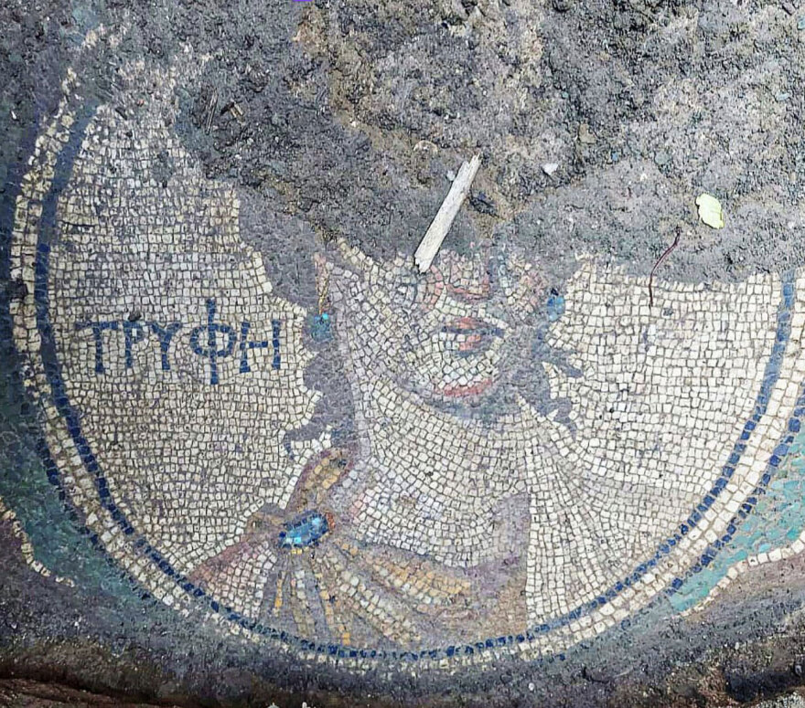 Ανακάλυψαν εντυπωσιακό ψηφιδωτό με την αρχαιοελληνική λέξη «ΤΡΥΦΗ» στο Τοκάτ της Τουρκίας - Εκεί που Ιούλιος Καίσαρας είπε το διάσημο «veni, vidi, vici»