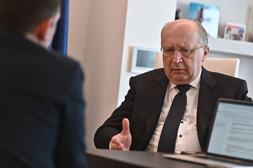 Ο Επίτροπος Άμυνας της ΕΕ στο protothema: «Η Ελλάδα αποτελεί κρίσιμο κόμβο για την ευρωπαϊκή ασφάλεια»