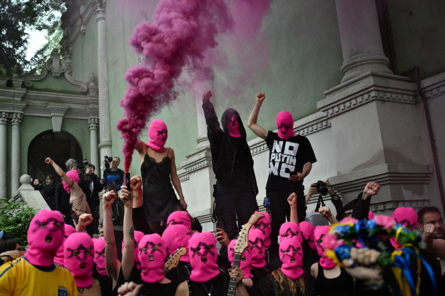 61η Μπιενάλε της Βενετίας: Από τις Pussy Riot στην ελληνική ανατροπή
