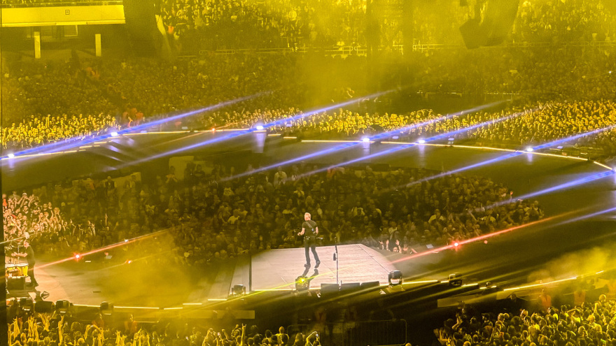 Πώς είδαν οι οπαδοί των Metallica τη μεγάλη συναυλία: «Εμπειρία ζωής, τα έδωσαν όλα», «πολύ λίγη εμφάνιση για 150 ευρώ»
