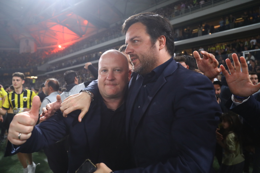 «Κάηκε» η Νέα Φιλαδέλφεια μετά τη νίκη τίτλου επί του Παναθηναϊκού, βίντεο και φωτογραφίες