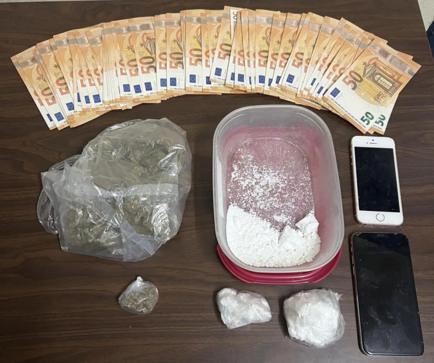 Δύο συλλήψεις για διακίνηση ναρκωτικών σε Γαλάτσι και Άγιο Παντελεήμονα