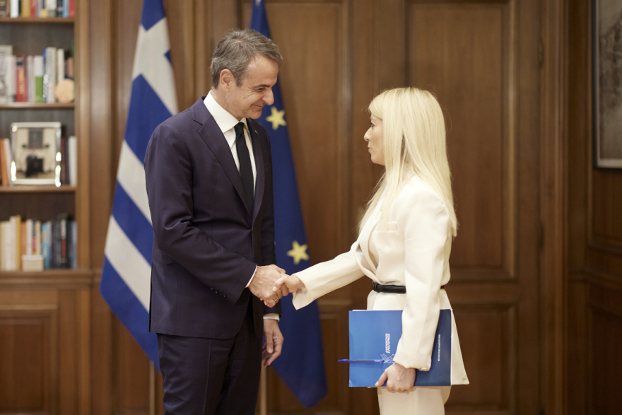Συνάντηση Μητσοτάκη με την Πρόεδρο της Βουλής των Αντιπροσώπων της Κύπρου: «Ισχυρότεροι από ποτέ» οι δεσμοί μας 