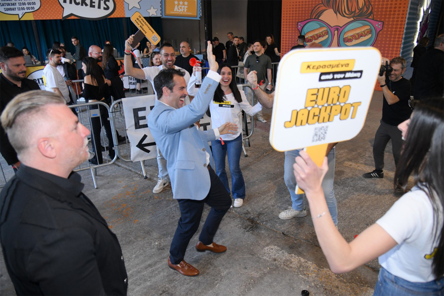 Όλα κερασμένα στο Athens Street Food Festival από τον Μάκη που κέρδισε το Eurojackpot