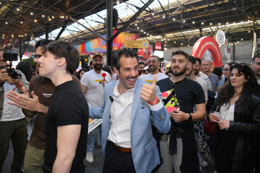 Όλα κερασμένα στο Athens Street Food Festival από τον Μάκη που κέρδισε το Eurojackpot