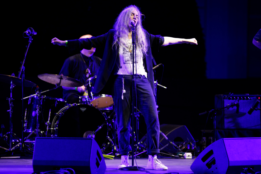 Η διαχρονική Patti Smith επιστρέφει στην Αθήνα