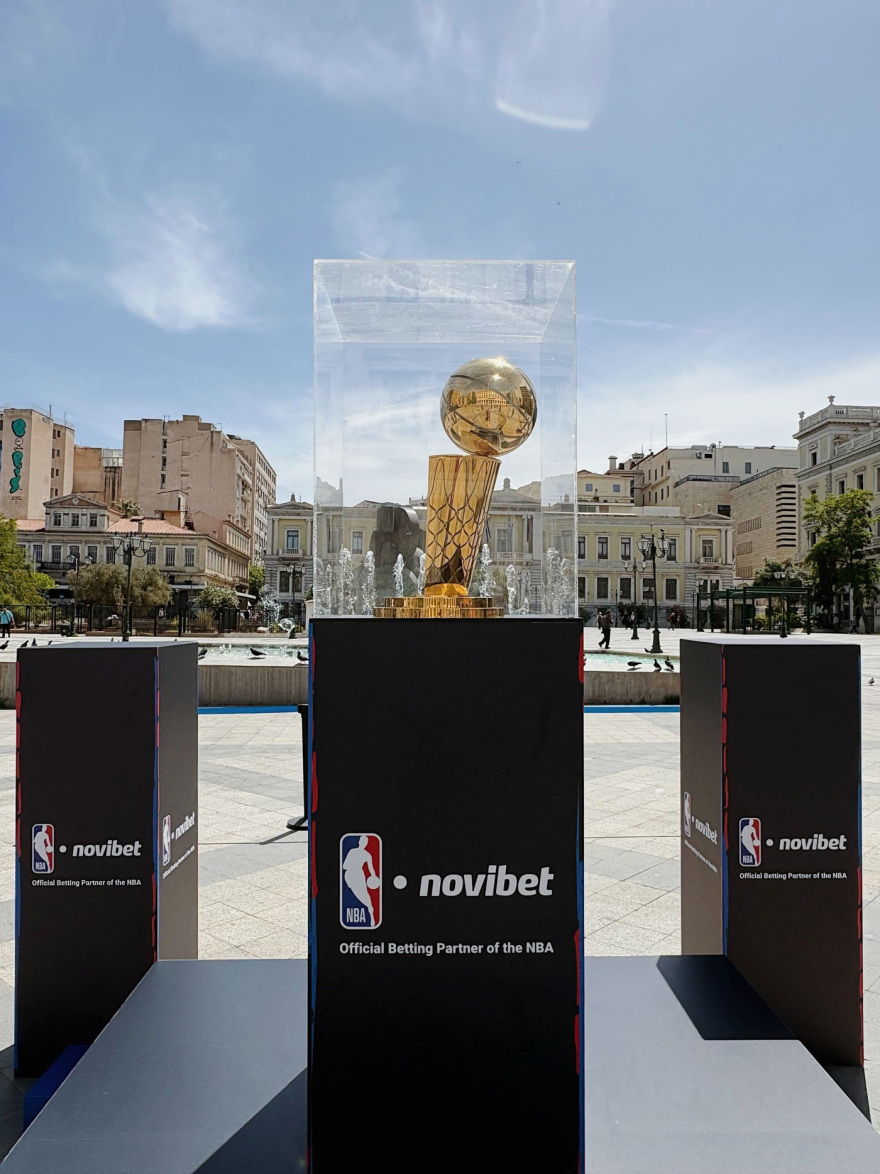 Το “3on3 Road to Glory” της Novibet φέρνει τη μαγεία του NBA με το Larry O’Brien Trophy σε Αθήνα, Πειραιά και Θεσσαλονίκη 