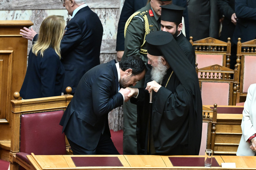 Βαρυσήμαντη ομιλία Χριστοδουλίδη στη Βουλή: Η επανένωση είναι το τάμα που ενώνει Κύπρο και Ελλάδα
