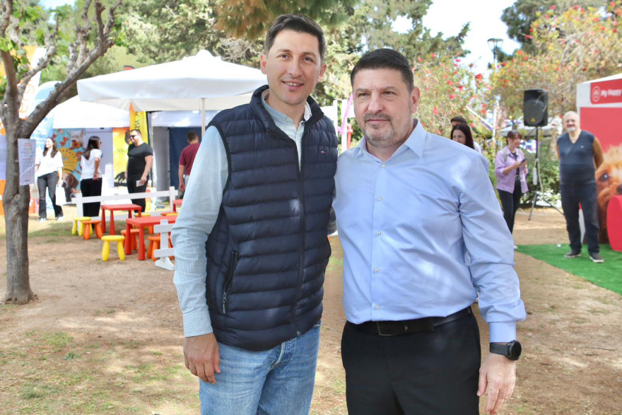 Πολλά χαμόγελα, αγάπη και κουνιστές ουρές στο «A Day with my Pet» στο Πάρκο του Φλοίσβου που διοργάνωσε το topetmou.gr