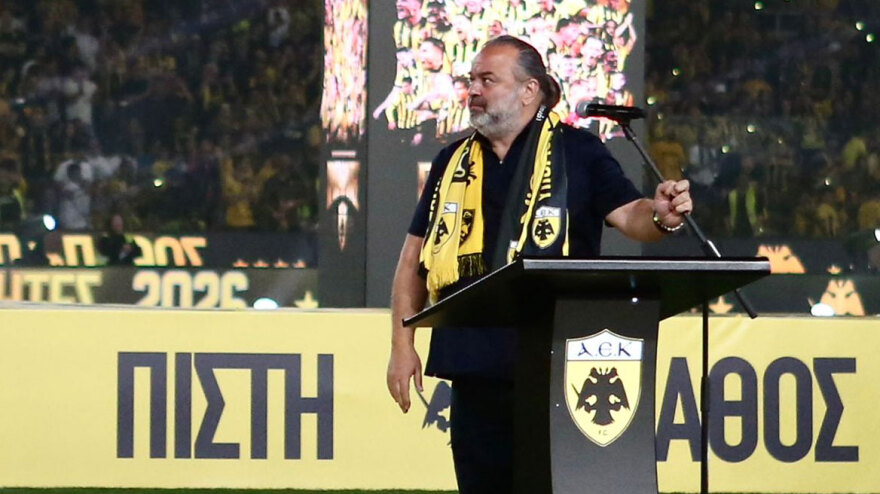 ΑΕΚ: Η νύχτα της αποθέωσης για το 14ο πρωτάθλημα με φιέστα στη Νέα Φιλαδέλφεια και γλέντι στον Αργυρό, δείτε βίντεο και φωτογραφίες