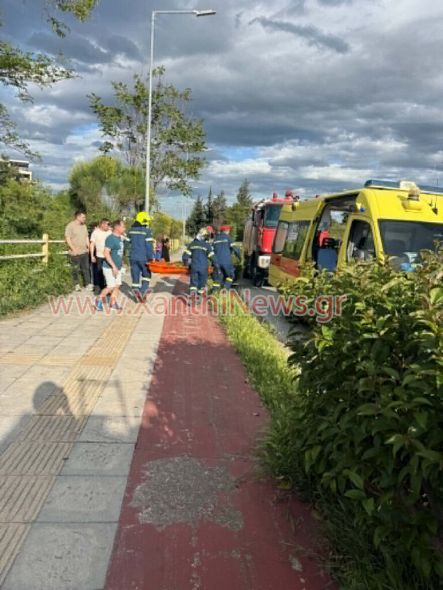 17χρονη έπεσε από πεζογέφυρα στην Ξάνθη, τραυματίστηκε σοβαρά στα πόδια
