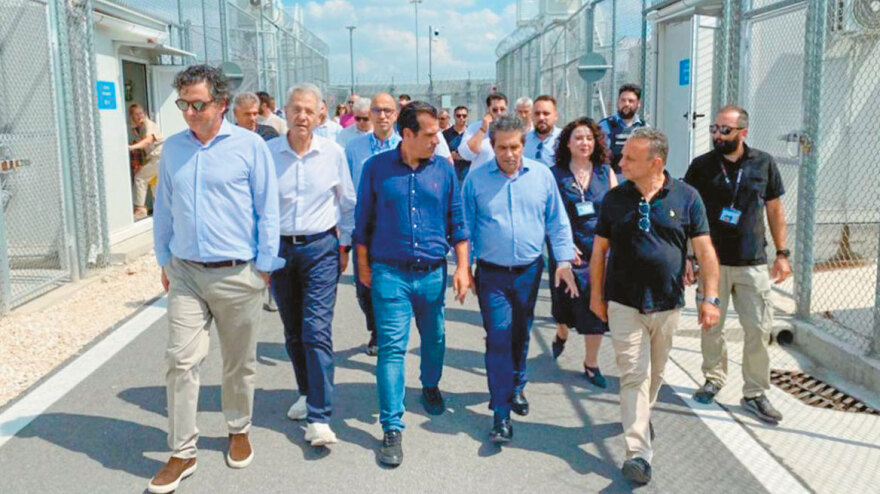 Όσα αλλάζουν στο μεταναστευτικό: Φρένο στο άσυλο με αυστηρό screening, κράτηση και return hubs σε τρίτες χώρες