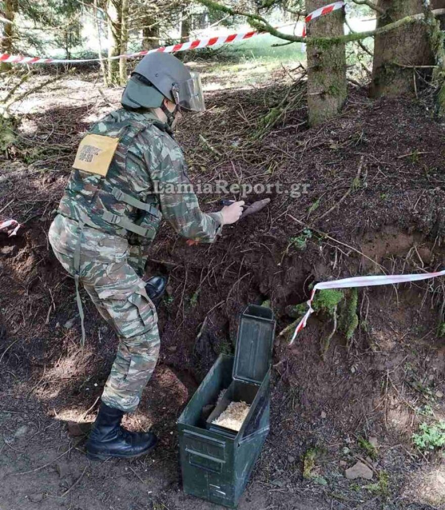 Με ελεγχόμενη έκρηξη καταστράφηκε ο όλμος που εντοπίστηκε σε δάσος της Ευρυτανίας, δείτε βίντεο