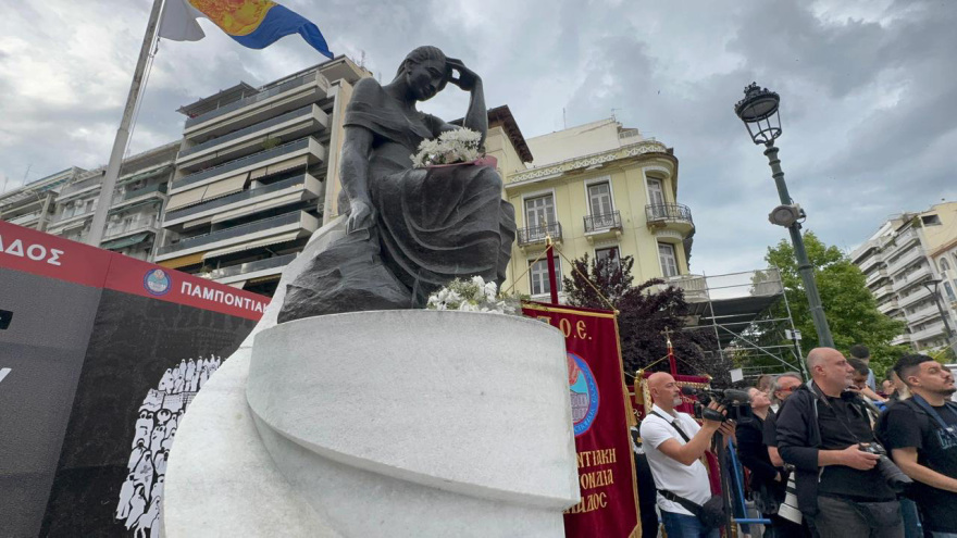 Πορεία μνήμης για τη Γενοκτονία των Ποντίων στο κέντρο της Θεσσαλονίκης, δείτε βίντεο και φωτογραφίες 