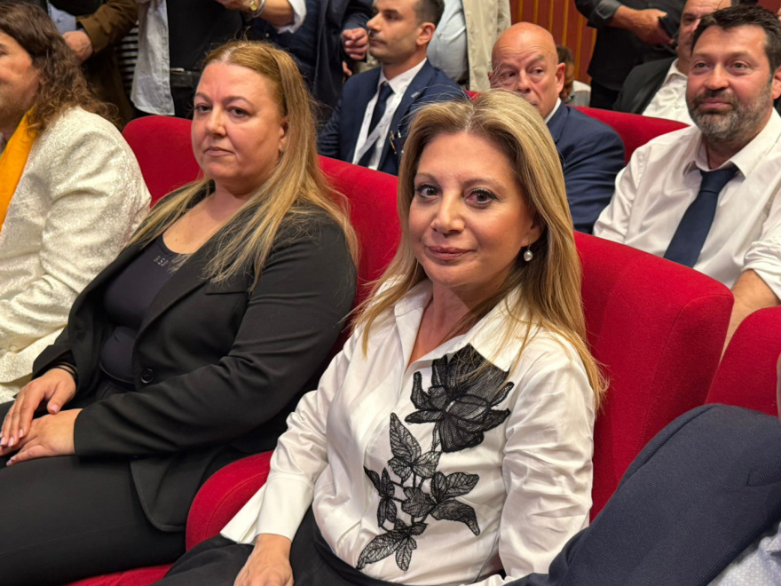 kommakarystiannou91-_1_
