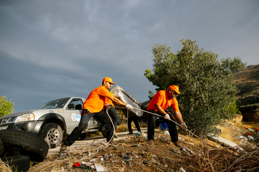 Πάνω από 4 τόνους απορρίμματα την ημέρα μαζεύει το Cyclone Project του Κοινωφελούς Ιδρύματος Αθ. Κ. Λασκαρίδης