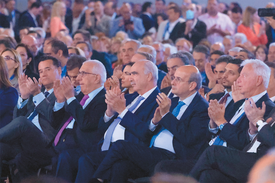 Η στρατηγική Μητσοτάκη: 10 μήνες δρόμος στα εργοτάξια πριν πάει στις κάλπες
