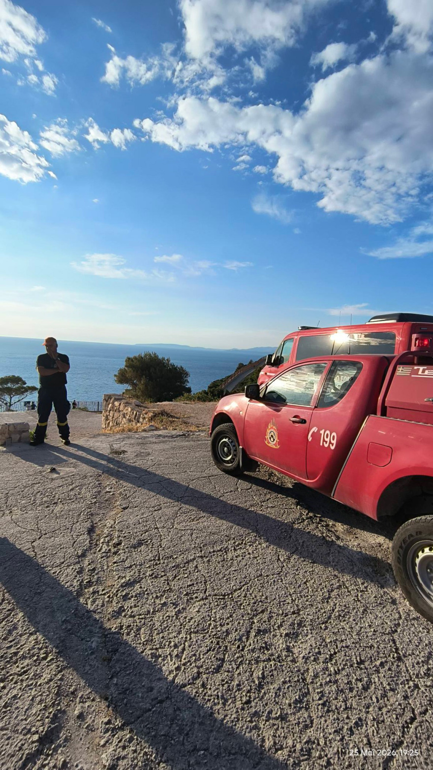 Εικόνες που κόβουν την ανάσα από τη διάσωση άνδρα στο Ναυάγιο της Ζακύνθου, βίντεο και φωτογραφίες