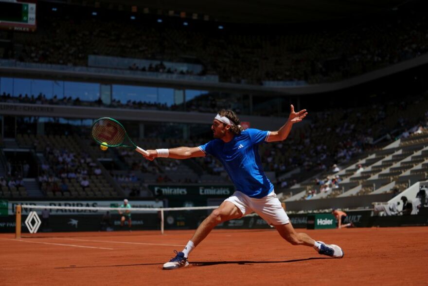 Roland Garros: Χωρίς να... ιδρώσει ο Τσιτσιπάς προκρίθηκε τον 2ο γύρο