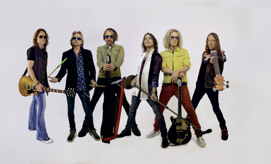 Foreigner: Το θρυλικό συγκρότημα όπως δεν το έχουμε ξανακούσει ποτέ