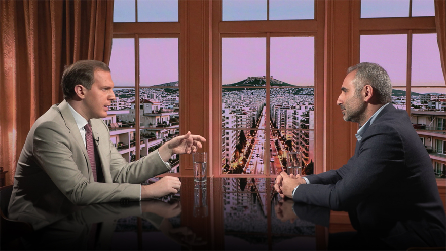 Ποιος είναι ο Κώστας Καρπουχτσής της ηγετικής ομάδας Τσίπρα: Έμαθα για τον ρόλο μου λίγο πριν ανακοινωθώ - Τι σημαίνει ο νέος πατριωτισμός της ΕΛΑΣ