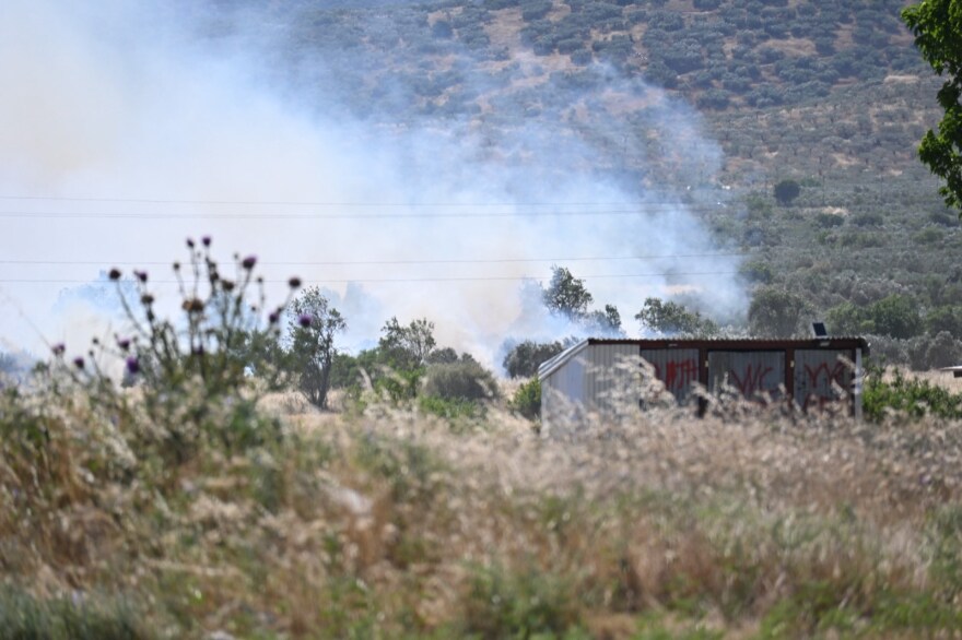 Φωτιά τώρα στους Γόννους Λάρισας
