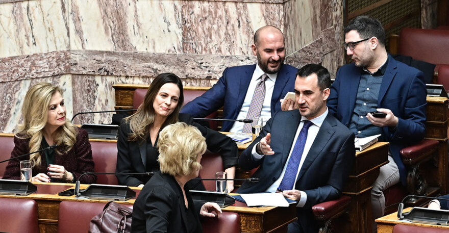 Ανατροπές στην αντιπολίτευση: Η ΕΛ.Α.Σ κατεδαφίζει τον ΣΥΡΙΖΑ, εξαϋλώνει την Νέα Αριστερά, οι μεταγραφές που δρομολογούνται