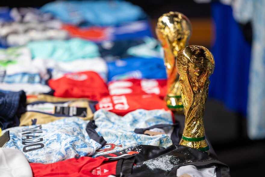 Μουντιάλ 2026: Η αστυνομία του Τορόντο κατάσχεσε ποδοσφαιρικά είδη μαϊμού αξίας 2,2 εκατομμυρίων ευρώ