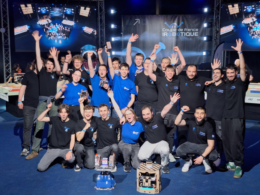 Χρυσό μετάλλιο για τη Hyperion Robotics στον διεθνή τελικό του Eurobot 2026 στη Γαλλία